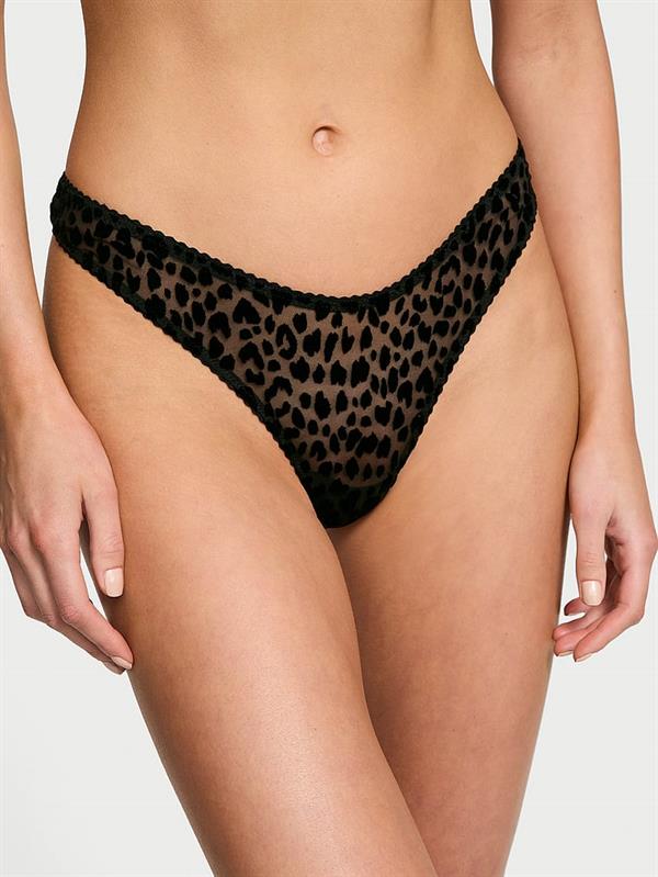 Leopar Desenli Derin Bacak Kesim Tanga ön görünüm