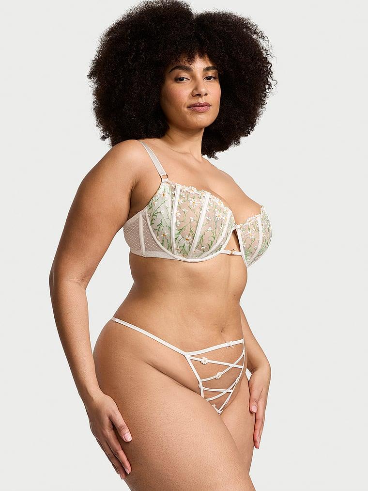 Daisy Crotchless V String Kulot arka görünümü