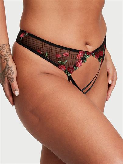 Kiraz Islemeli Crotchless Arkasi Acik Kulot