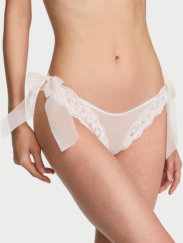 Dantelli Fiyonk Detayli Brazilian Kulot