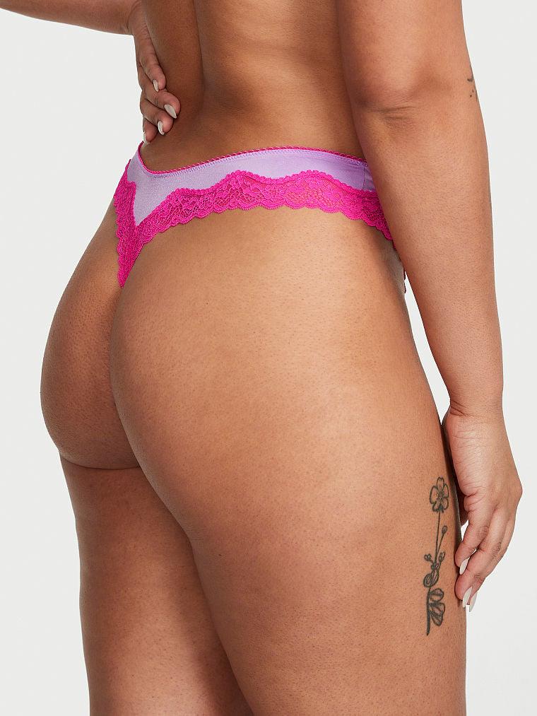 Fun Flirty Dantelli Derin Bacak Kesimli Scoop Tanga arka görünümü
