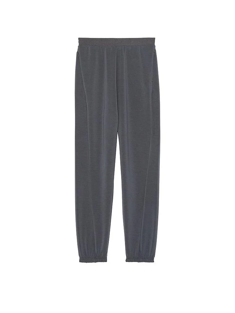 Featherweight Dar Kesim Jogger arka görünüm