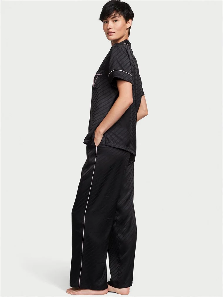 Saten Uzun Pijama Takimi arka görünüm