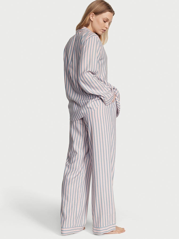 Flannel Uzun Pijama Takimi arka görünümü