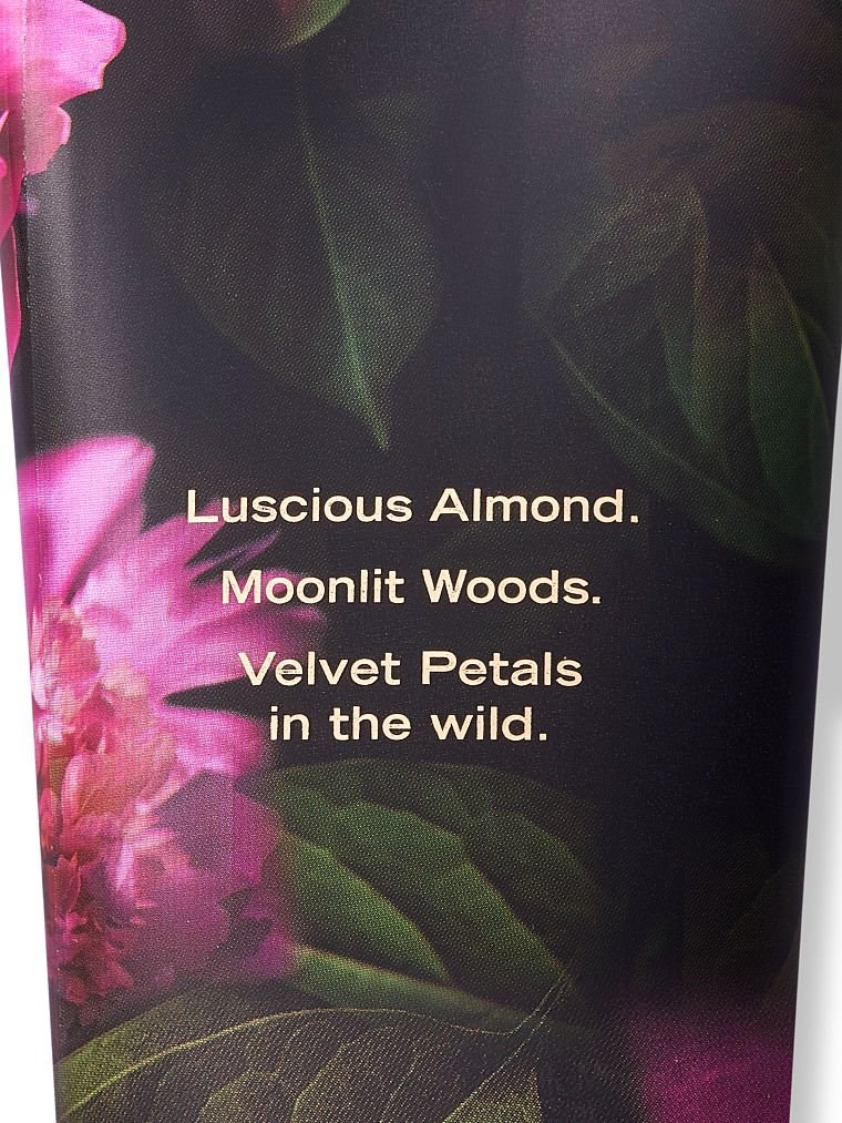 Velvet Petals Untamed Vücut Losyonu arka görünümü
