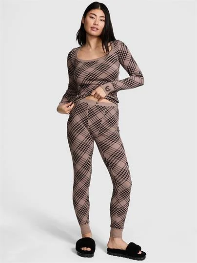 Pink Termal Uzun Pijama Takimi ön görünüm