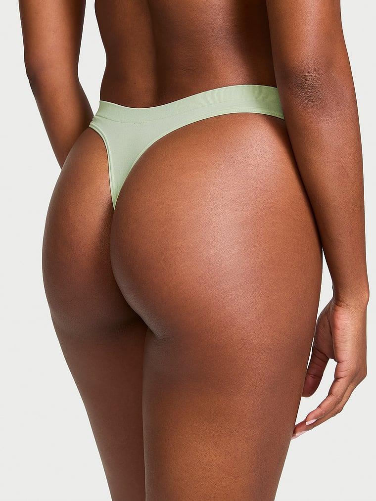 Seamless Tanga arka görünümü