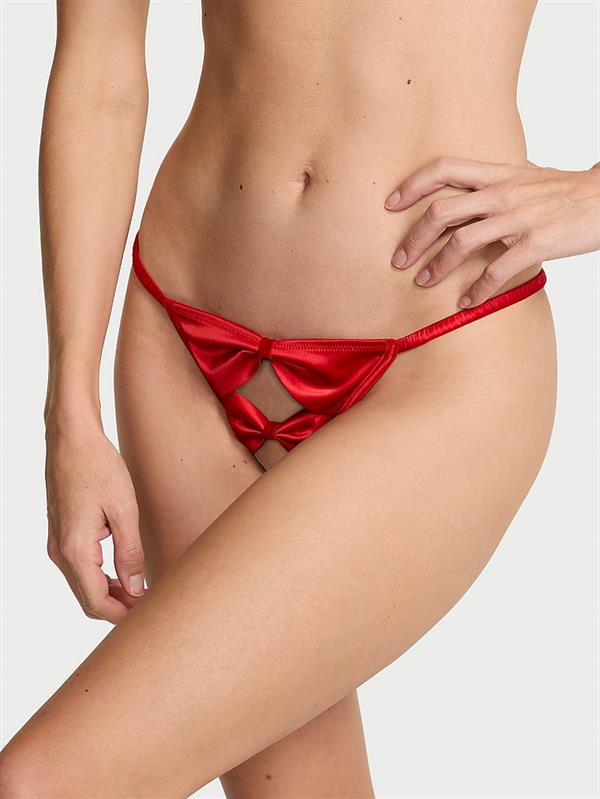Crotchless V String Saten Kulot