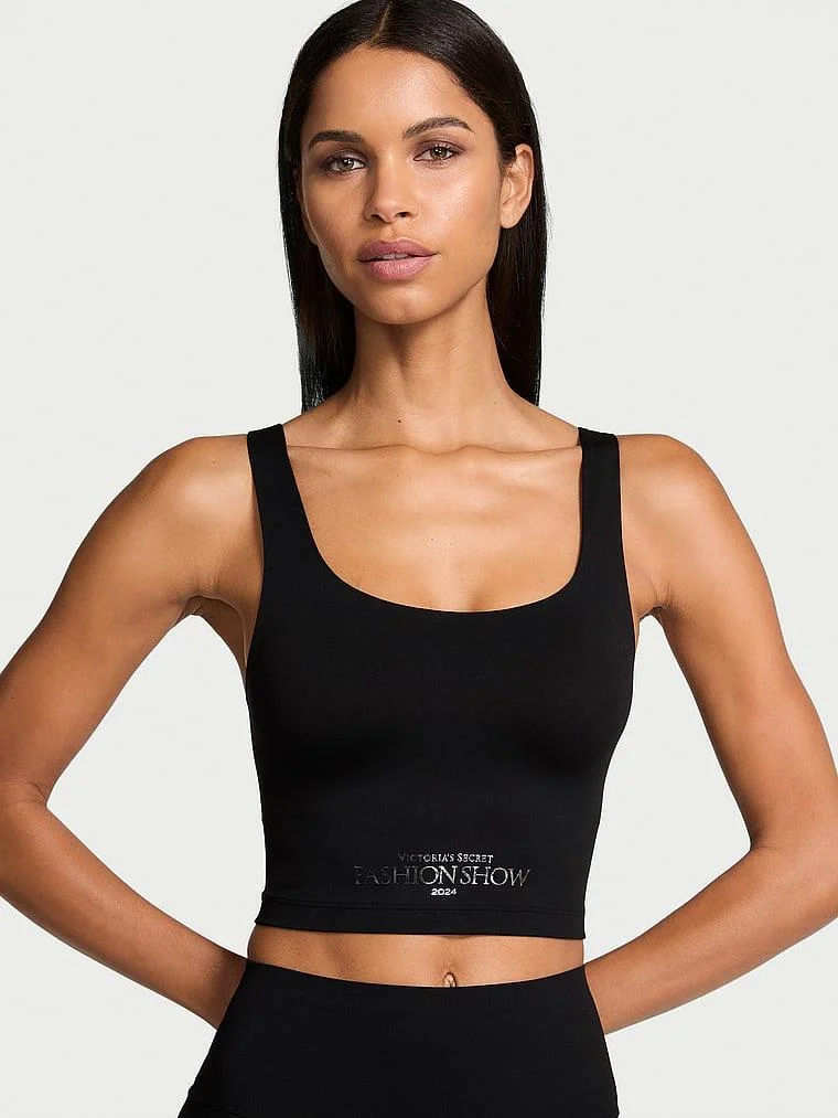 Victorias Secret Fashion Show 24 Longline Sporcu Sütyeni arka görünüm