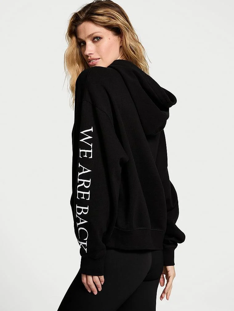 Victorias Secret Fashion Show 24 Klasik Kapusonlu Ust arka görünüm