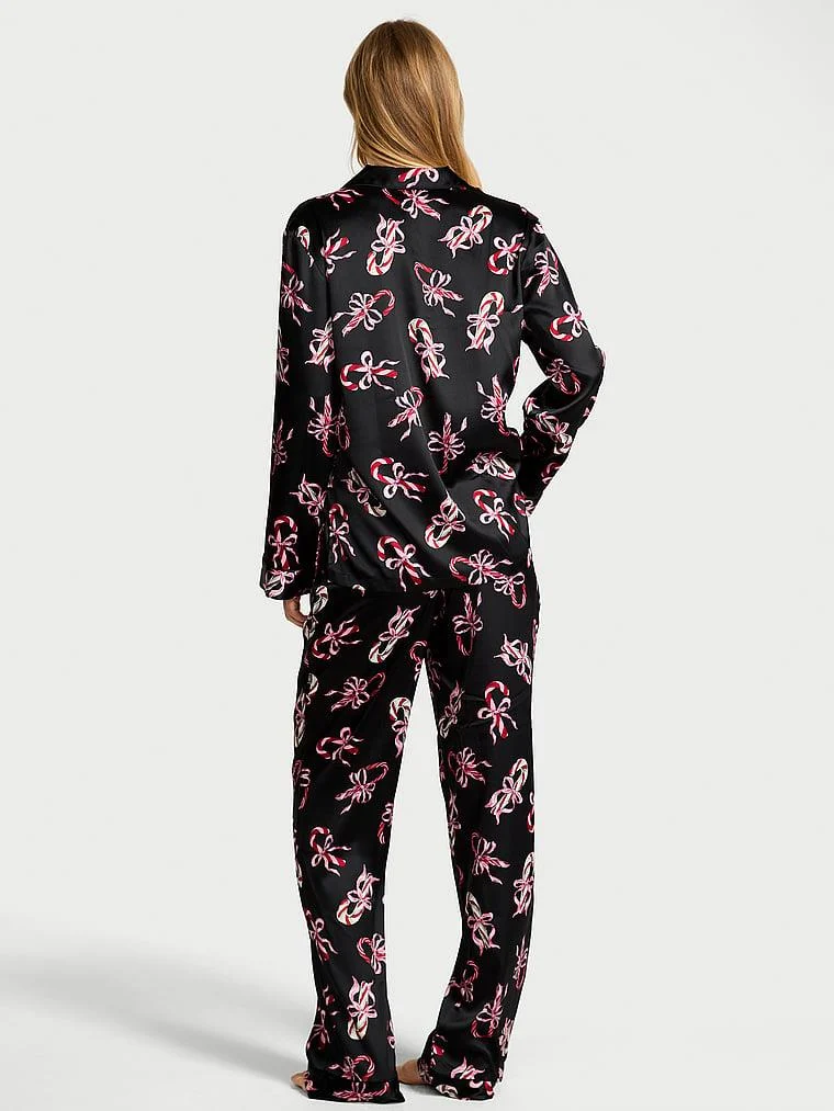 Parlak Saten Uzun Pijama Takimi arka görünümü
