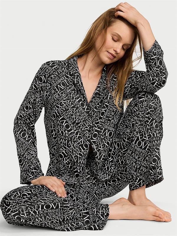 Victorias Secret Fashion Show 24 Parlak Saten Uzun Pijama Takimi ön görünüm