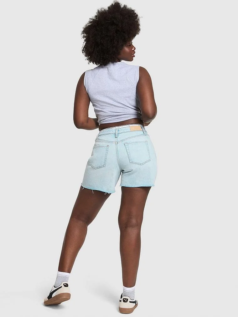 Pink Denim Duz Kesim Sort arka görünüm