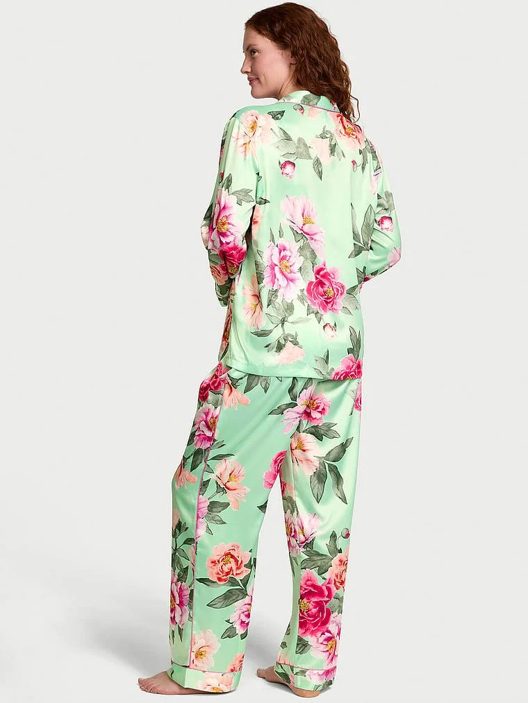 Victorias Secret Fashion Show 24 Parlak Saten Uzun Pijama Takimi arka görünüm