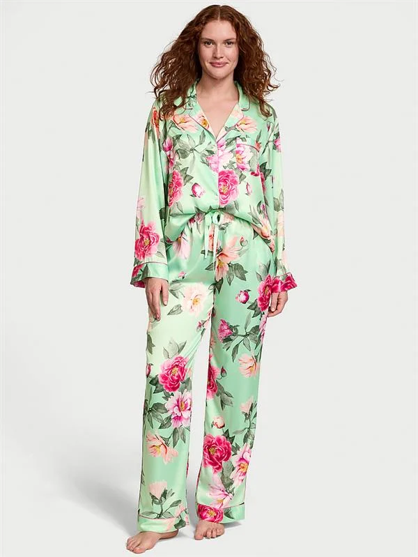 Victorias Secret Fashion Show 24 Parlak Saten Uzun Pijama Takimi ön görünüm