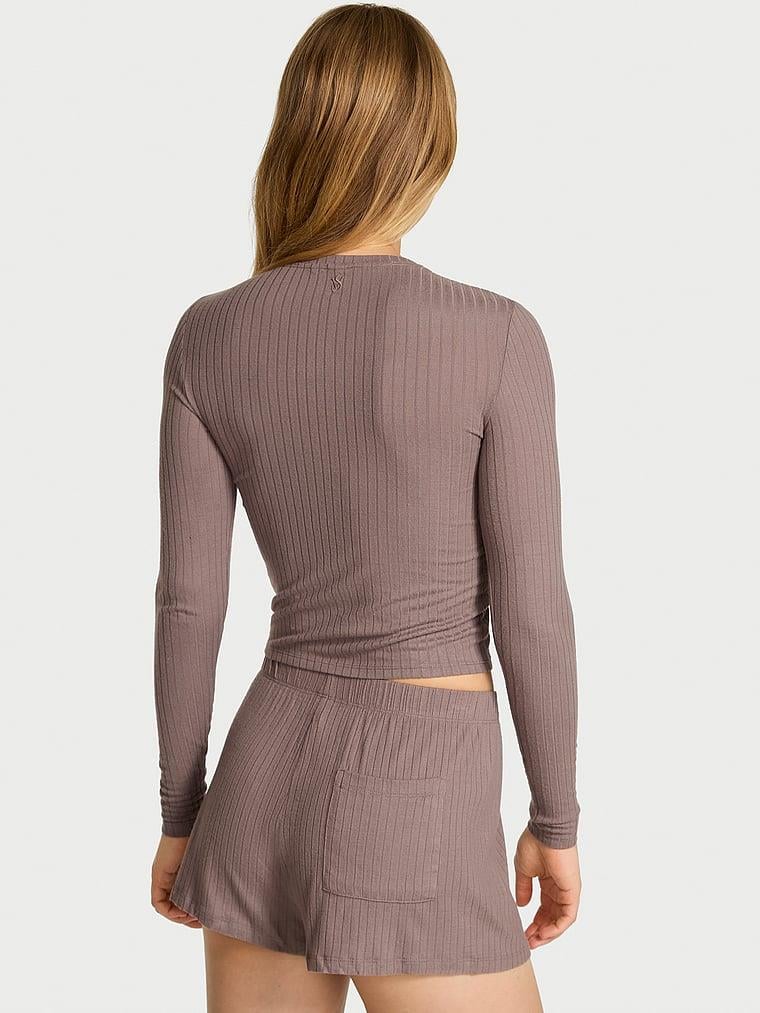 Modal Dokulu Uzun Kollu Sortlu Pijama Takimi arka görünüm