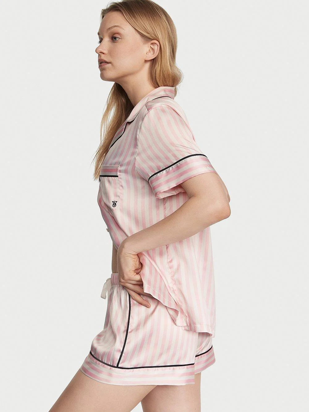 Saten Kısa Pijama Takimi arka görünüm
