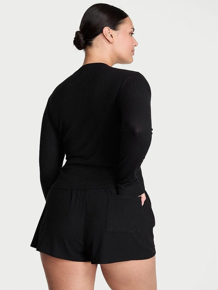 Modal Dokulu Uzun Kollu Sortlu Pijama Takimi arka görünüm