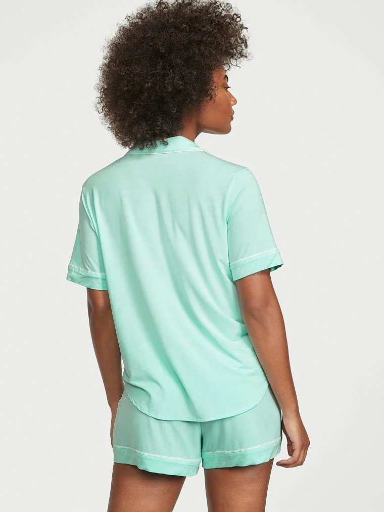 Sortlu Pijama Takimi arka görünüm