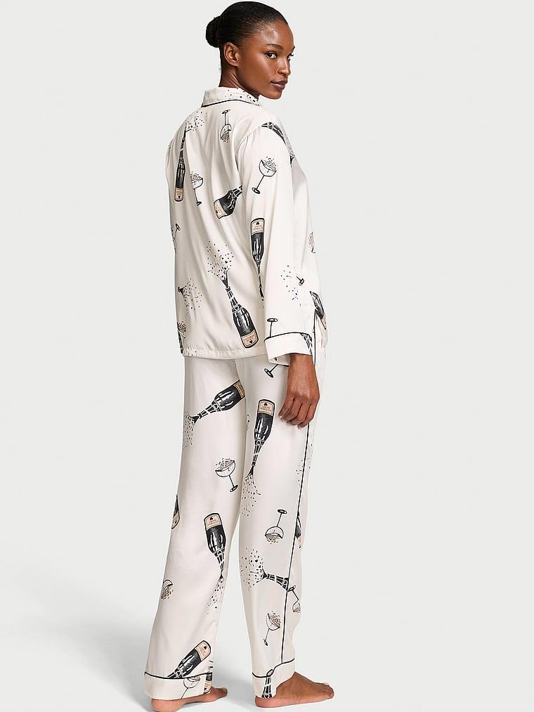 Parlak Saten Uzun Pijama Takimi arka görünümü