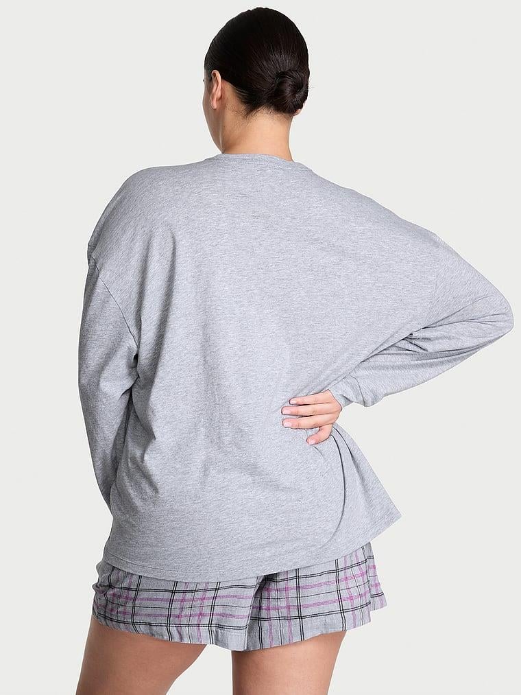 Uzun Kollu Tisort Sort Flannel Pijama Takimi arka görünümü