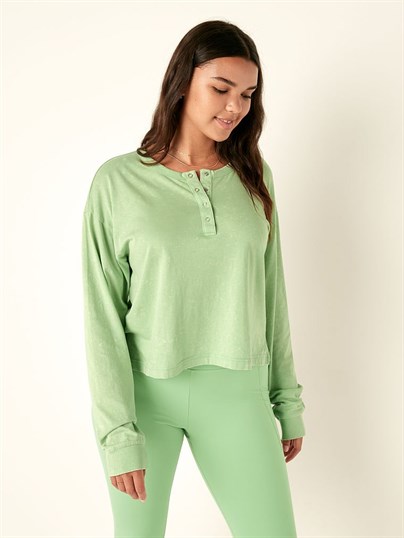 Pink Pamuk Crop Uzun Kollu Kampus Dugmeli Tisort