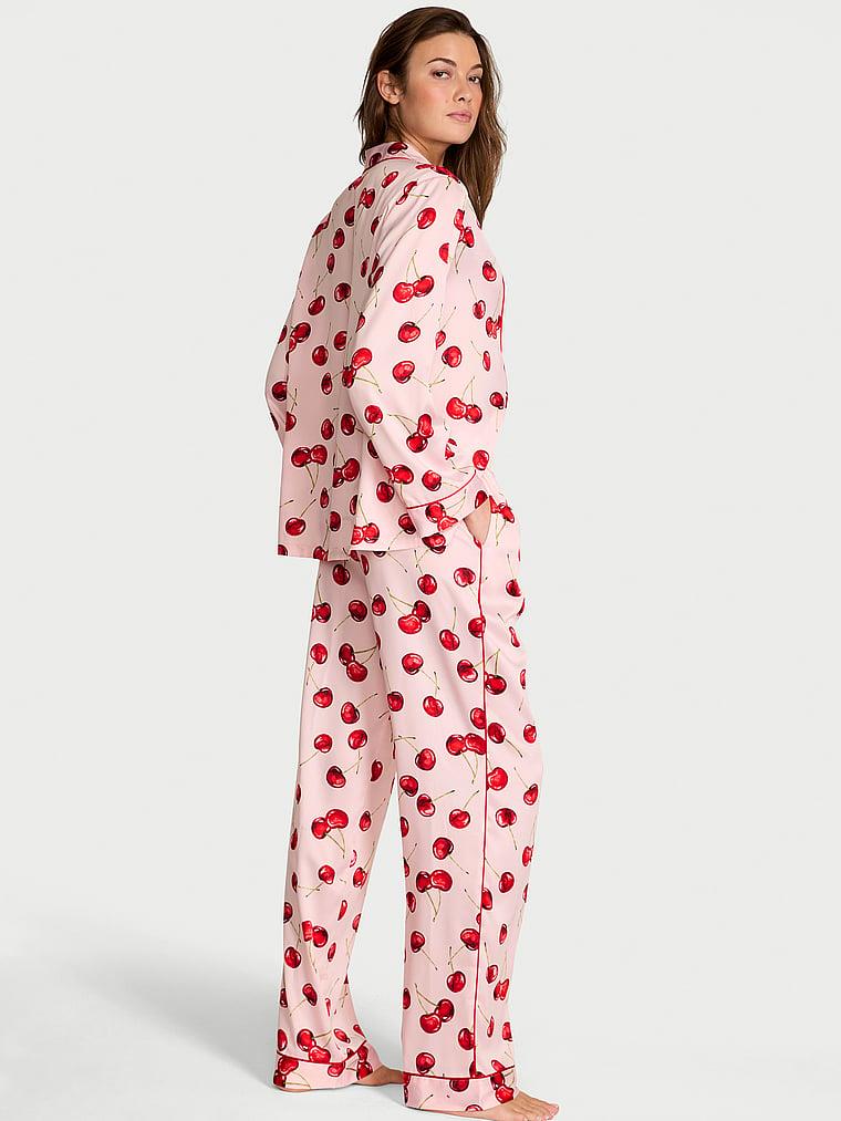 Parlak Saten Uzun Pijama Takimi arka görünümü