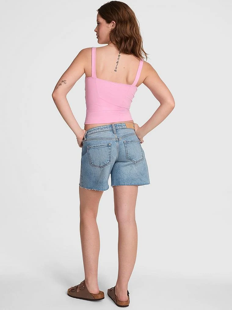 Pink Denim Duz Kesim Sort arka görünüm