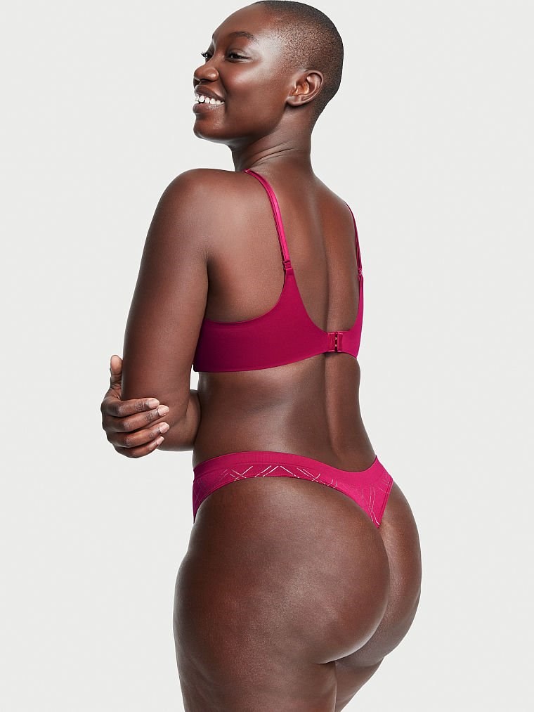 Seamless Tanga Kulot arka görünümü