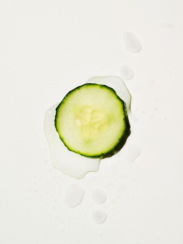 Cucumber Sac Ve Vücut Spreyi arka görünümü