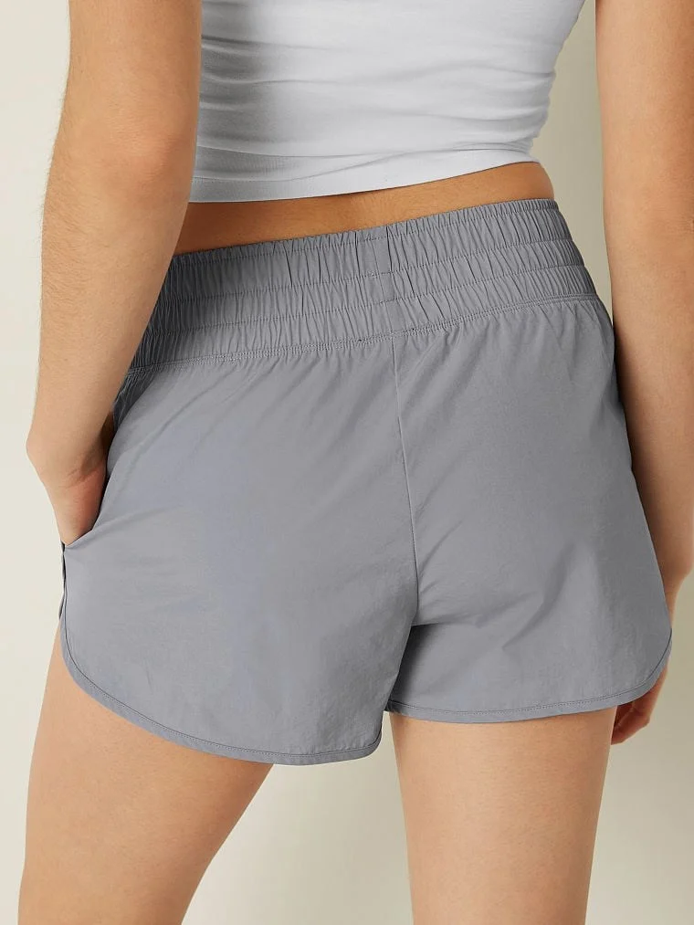 Pink Athletic Short arka görünüm