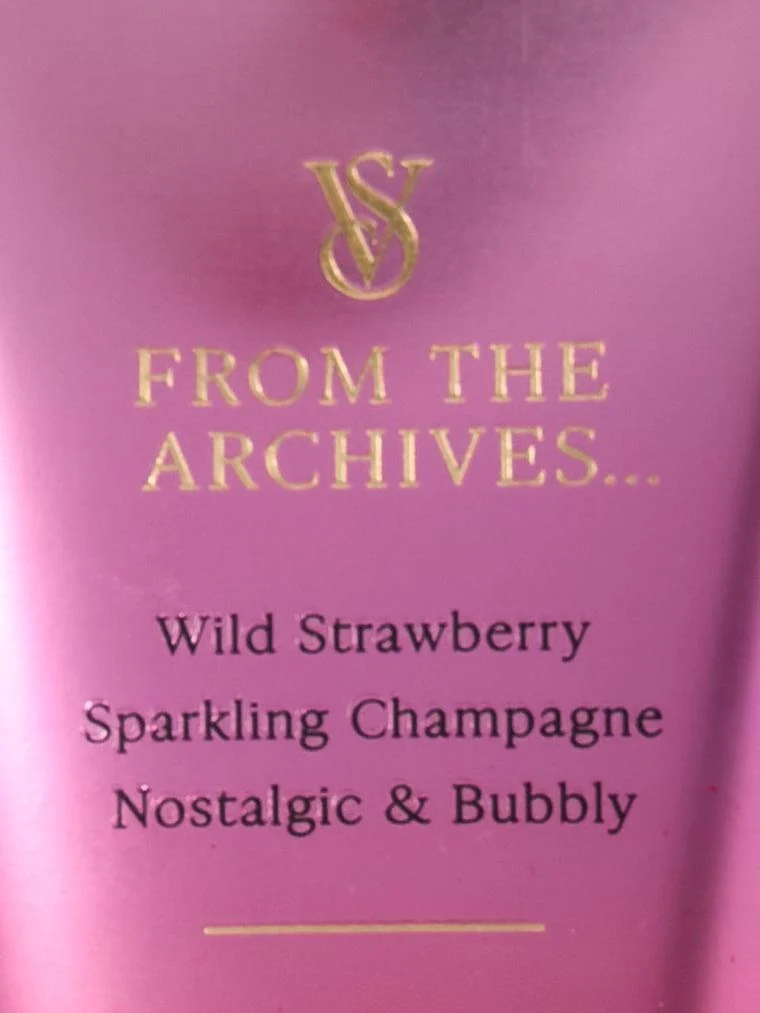 Strawberries Champagne Vücut Losyon arka görünüm