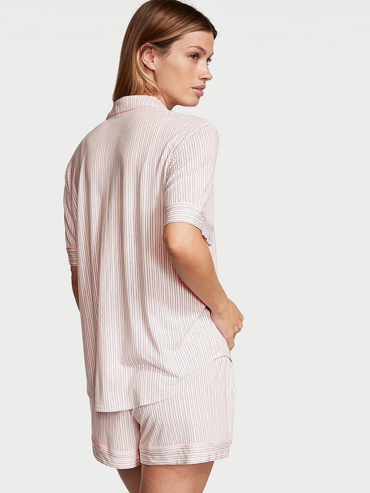Modal Kısa Pijama Takimi arka görünümü