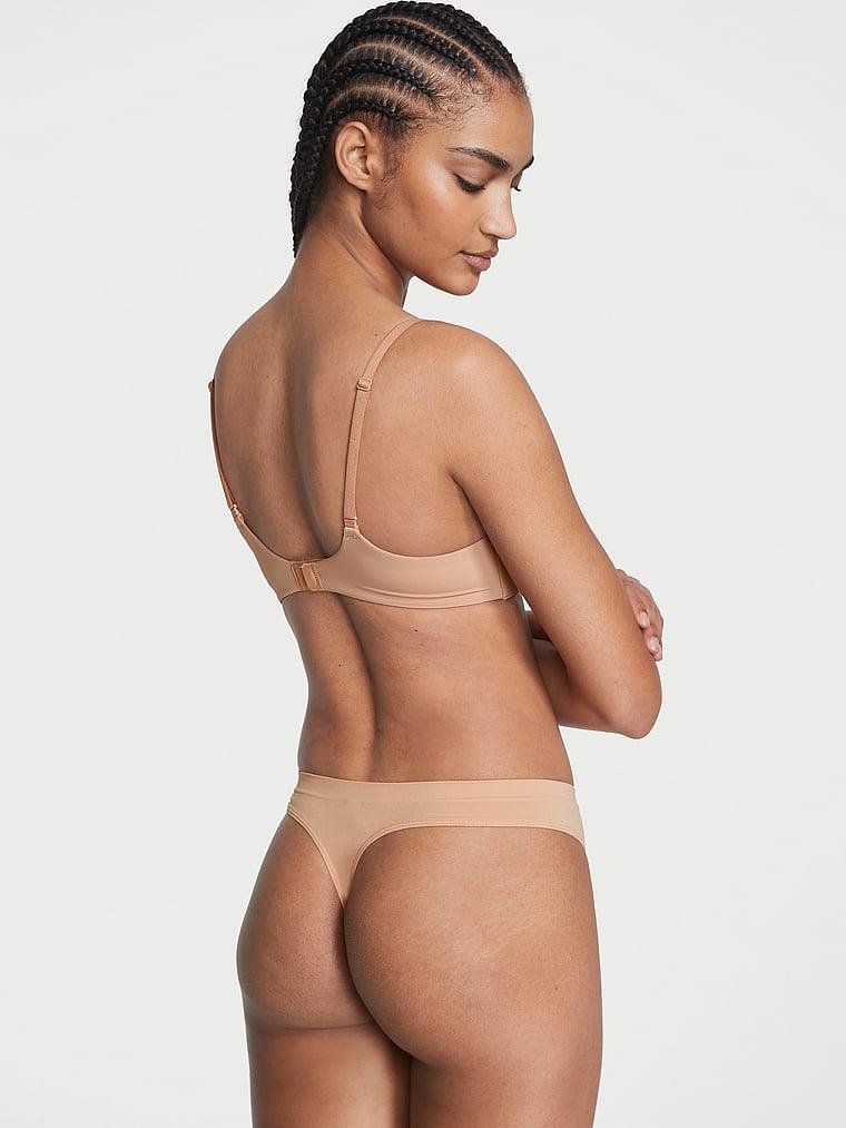 Seamless Logo Tanga Kulot arka görünümü