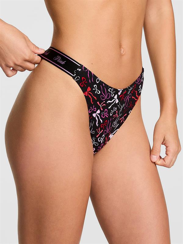 Pink Logolu Pamuklu Derin Bacak Kesim Tanga ön görünüm
