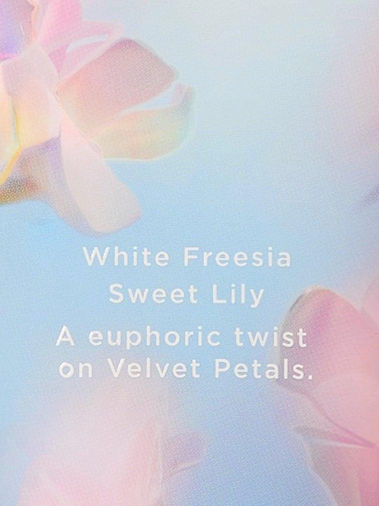 Velvet Petals Bliss Vücut Losyonu arka görünümü