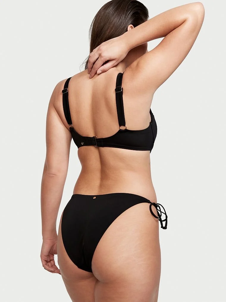 Wicked Bikini Ustu arka görünüm