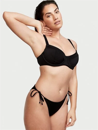 Wicked Bikini Ustu