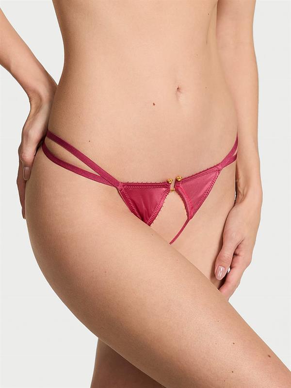 Askili Halka Detayli Crotchless V String Kulot