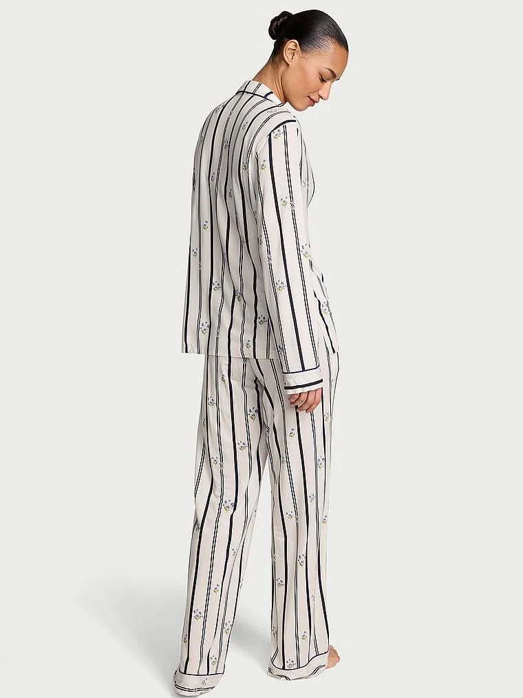 Modal Pijama Takimi arka görünüm