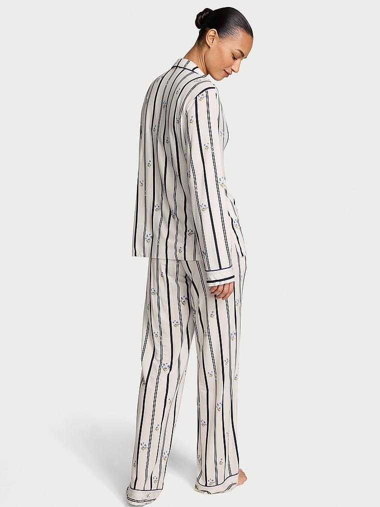 Modal Pijama Takimi arka görünümü