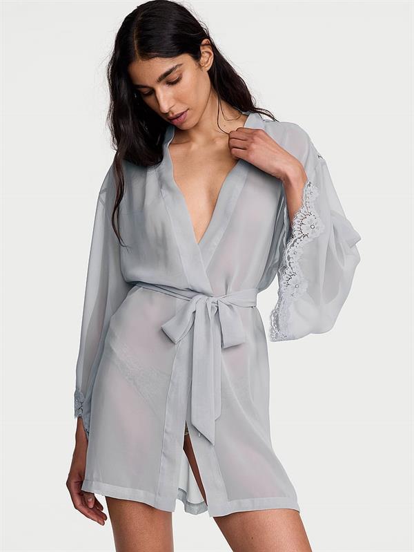 Sifon Ve Dantelli Kısa Sabahlık