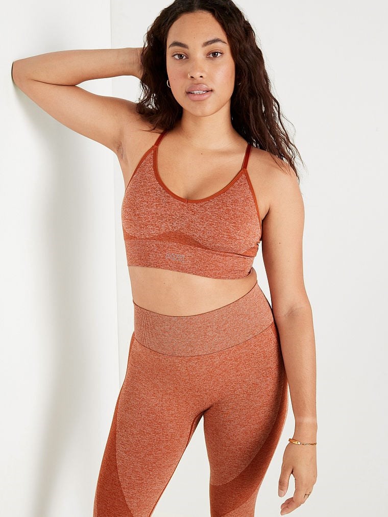 Pink Seamless Racerback Sporcu Sütyeni arka görünümü