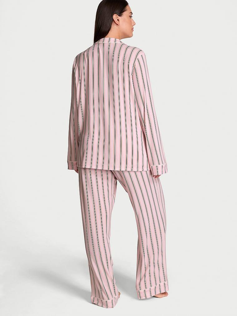 Modal Pijama Takimi arka görünümü