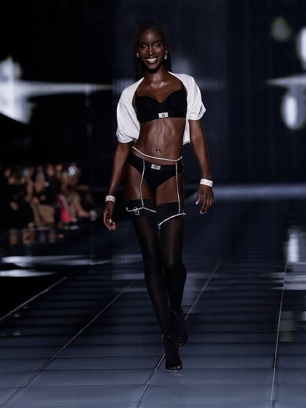 Victorias Secret Fashion Show 25 Oversize Pamuklu Tisort