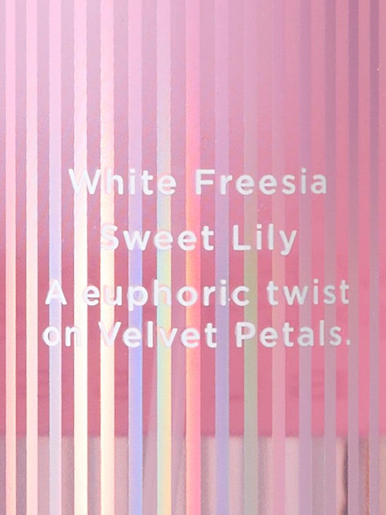 Velvet Petals Bliss Vücut Spreyi arka görünümü