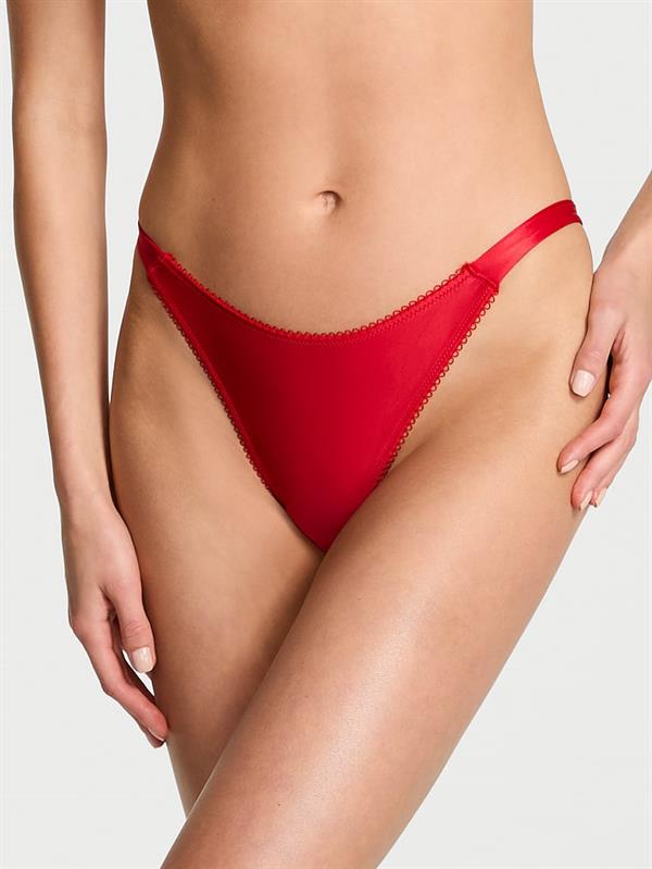 Ponpon Fiyonklu Brazilian Kulot