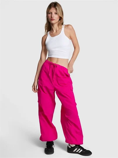 Pink Chloe X Halle Parasut Pantolon