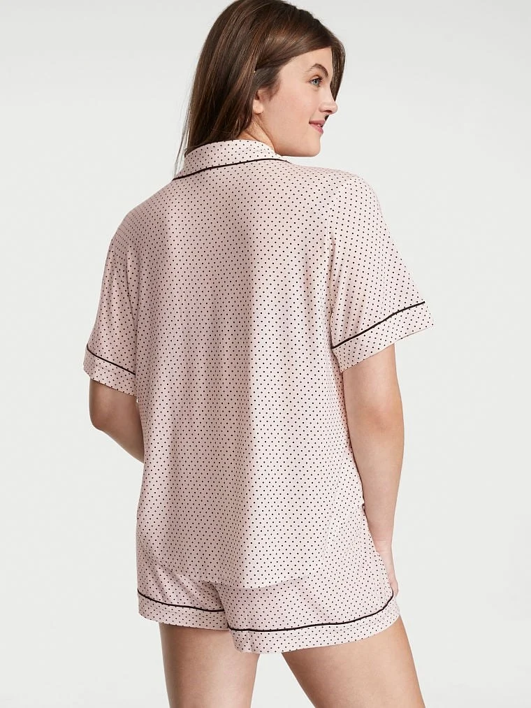 Sortlu Pijama Takimi arka görünüm