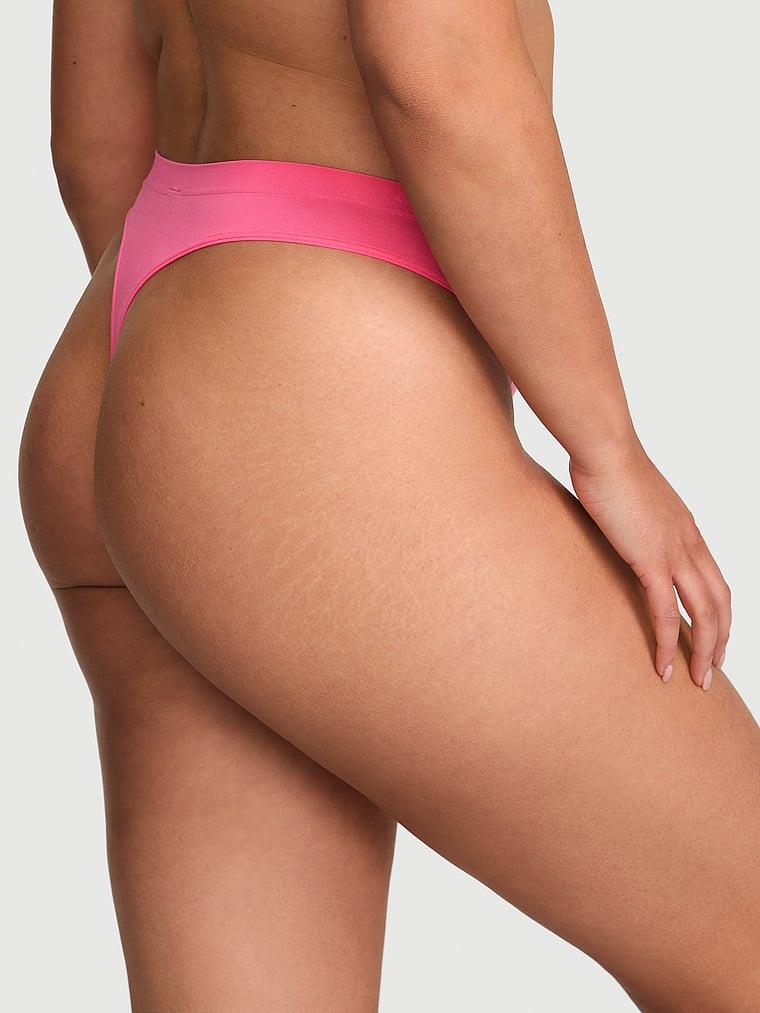 Seamless Tanga arka görünümü